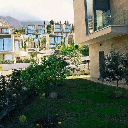 Lemon Tree G25 Villa *